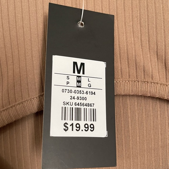 Brand New with Tags- Tan Ribbed Body Con Long Sleeve Key Hole Mini Dress - Picture 4 of 4